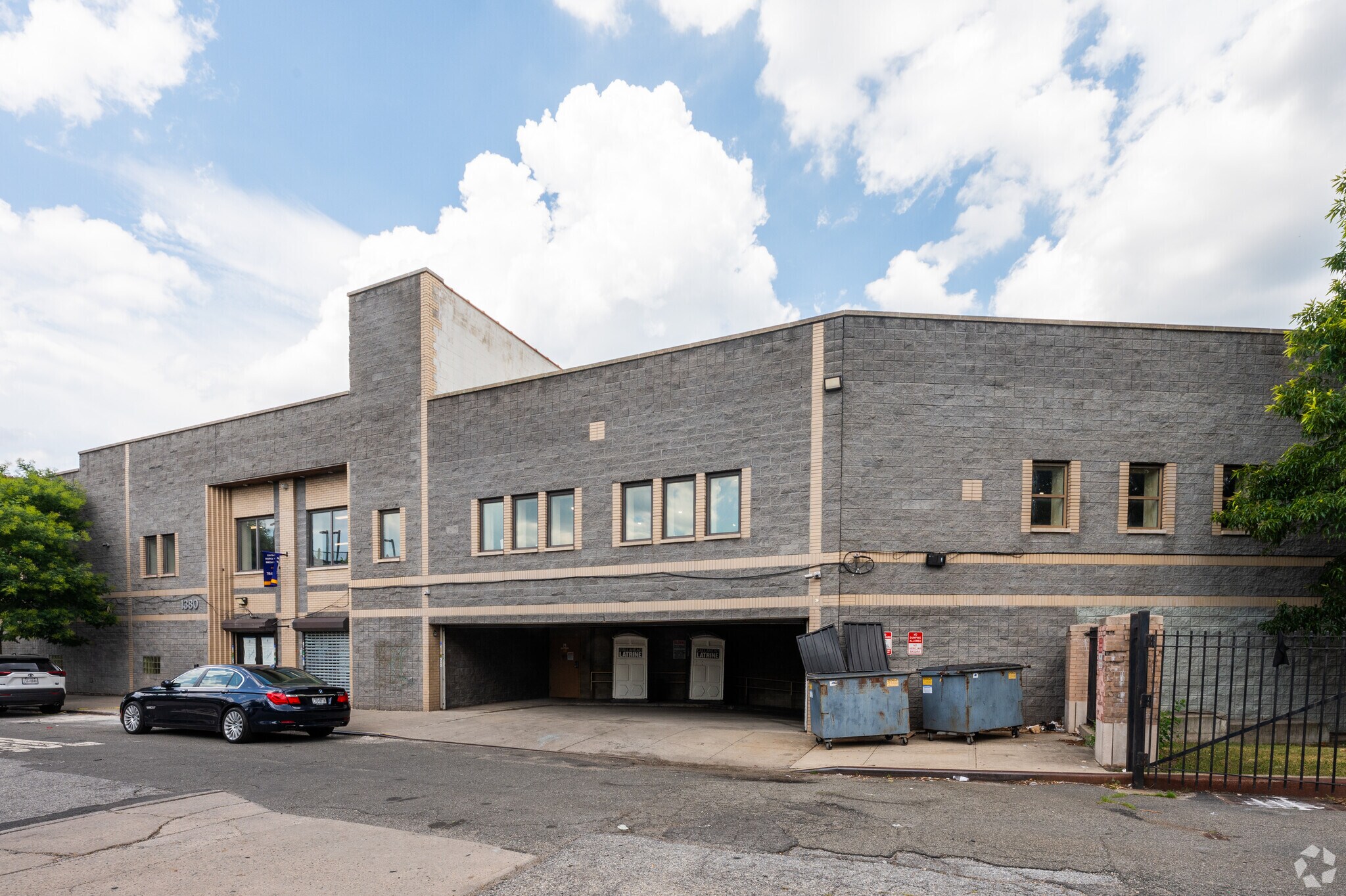 2350-2356 Westchester Ave, Bronx, NY à louer Photo principale- Image 1 de 10