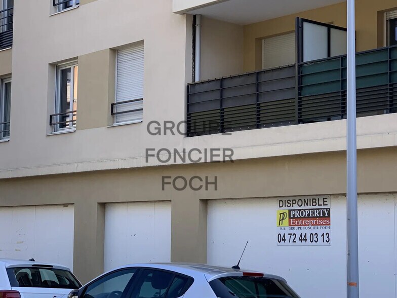 Retail in Villefranche-sur-Saône for sale - Building Photo - Image 2 of 3