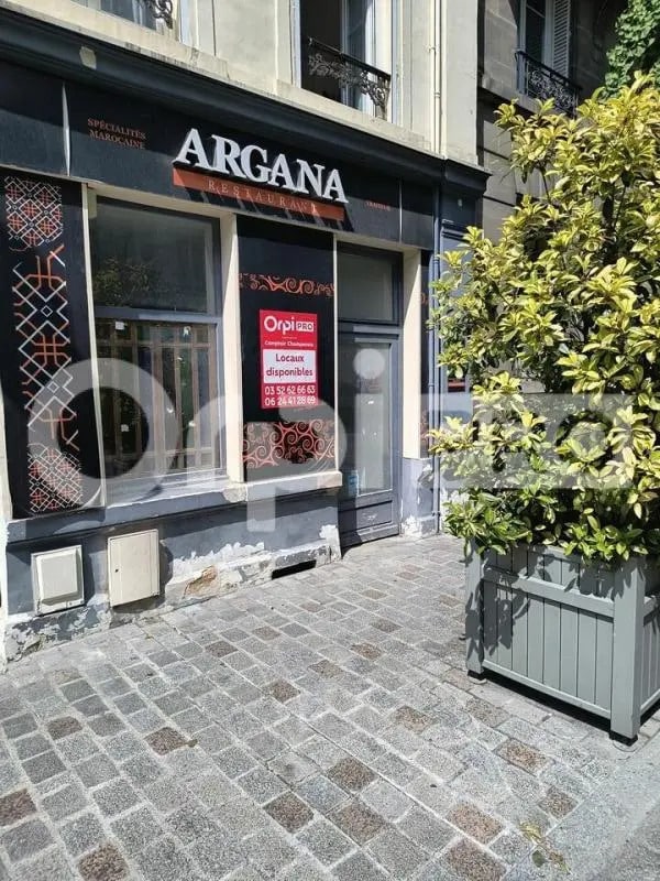 Retail in Reims for lease Building Photo- Image 1 of 5