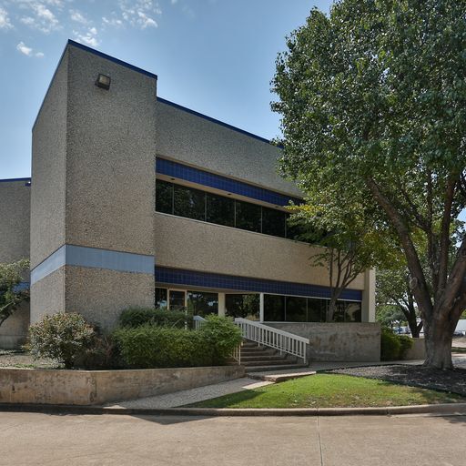 3700 Eagle Place Dr, Dallas, TX for lease - Building Photo - Image 2 of 8