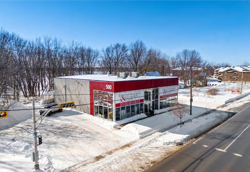 500 Boul Arthur-Sauvé, Laval, QC for sale - Building Photo - Image 3 of 6