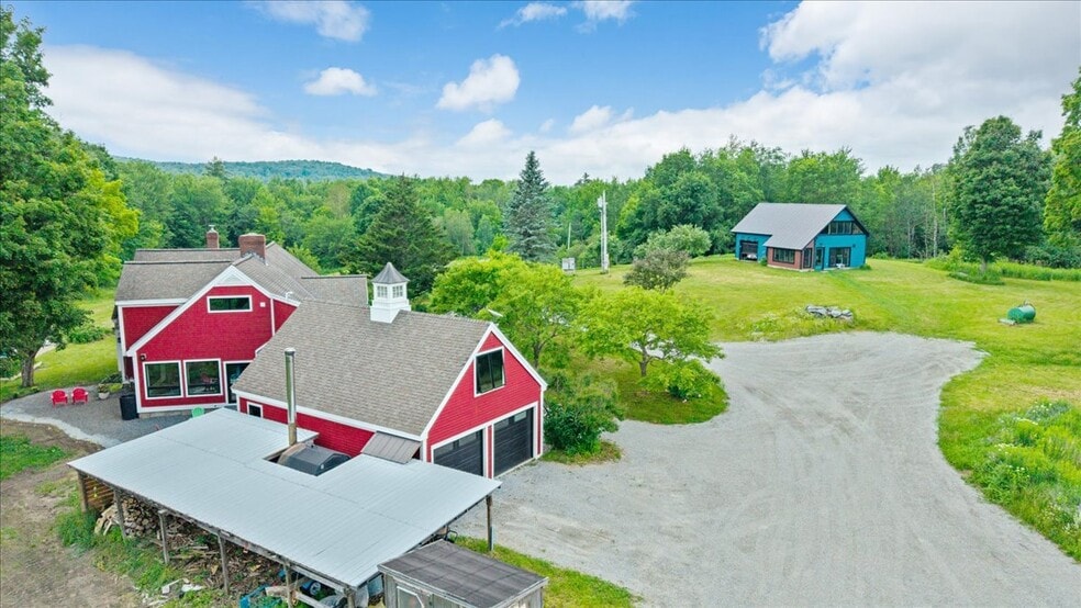 722 Babbling Brook Rd, Bakersfield, VT à vendre - Photo du bâtiment - Image 3 de 24