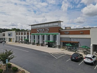 Plus de détails pour 3315-3391 Battleground Ave, Greensboro, NC - Commerce de détail à louer