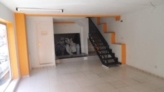 Commerce de détail dans Cáceres, Cáceres à vendre - Photo du bâtiment - Image 1 de 12