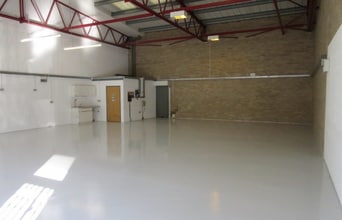 Boundary Rd, Woking for lease Interior Photo- Image 2 of 4
