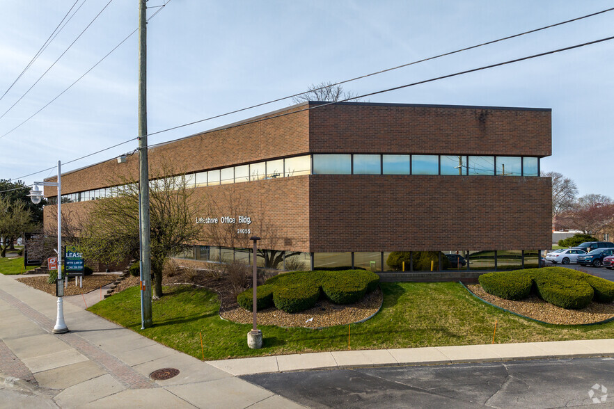 24055 Jefferson Ave, Saint Clair Shores, MI for sale - Building Photo - Image 1 of 8