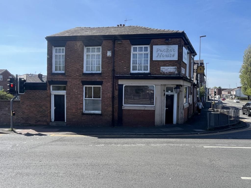 321 Liverpool Rd, Manchester for lease Building Photo- Image 1 of 6