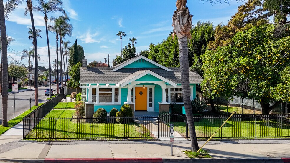 1204 N Ross St, Santa Ana, CA à louer - Photo principale - Image 1 de 30