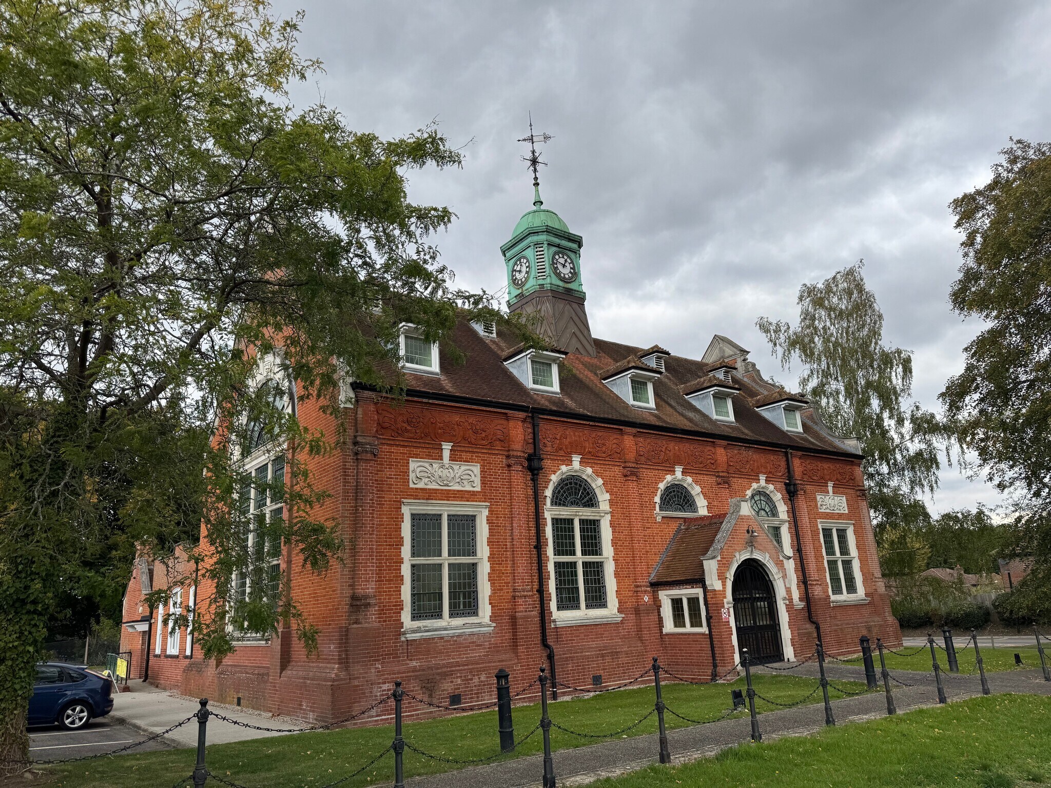 Poplar Dr, Brentwood for lease Building Photo- Image 1 of 2