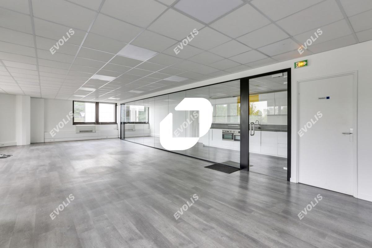 Office in Lognes for lease Interior Photo- Image 1 of 11