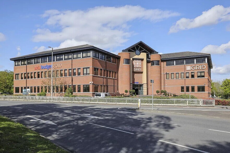 1 Park Rd, Bracknell à louer - Photo du bâtiment - Image 2 de 16