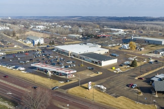 More details for 2025 S Broadway St, New Ulm, MN - Retail for Lease