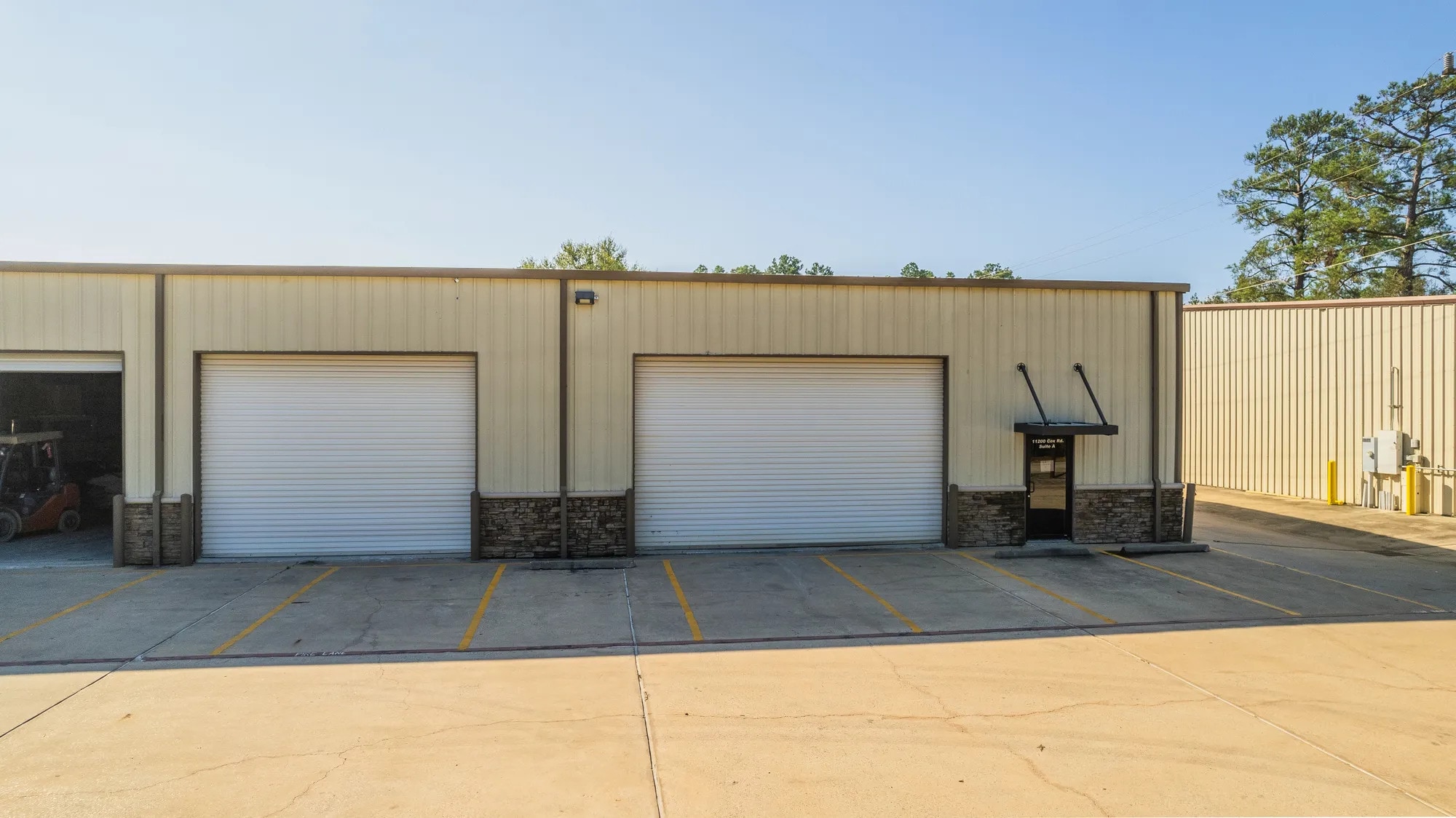 11200-A Cox Rd, Conroe, TX for lease Primary Photo- Image 1 of 5