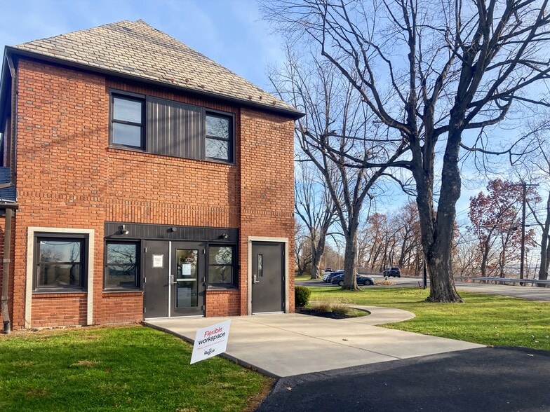 1200 Gulf Lab Rd, Pittsburgh, PA for lease - Building Photo - Image 3 of 3