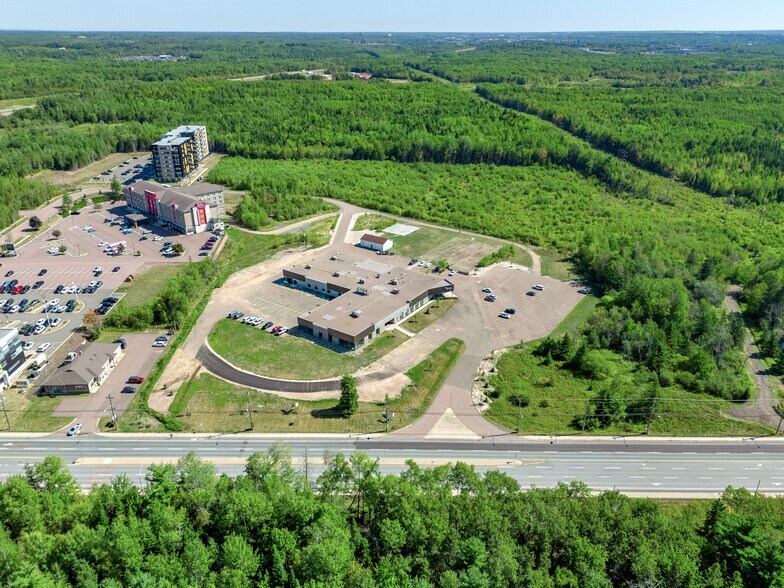 555 Mapleton Rd, Moncton, NB à louer - Photo du bâtiment - Image 3 de 15