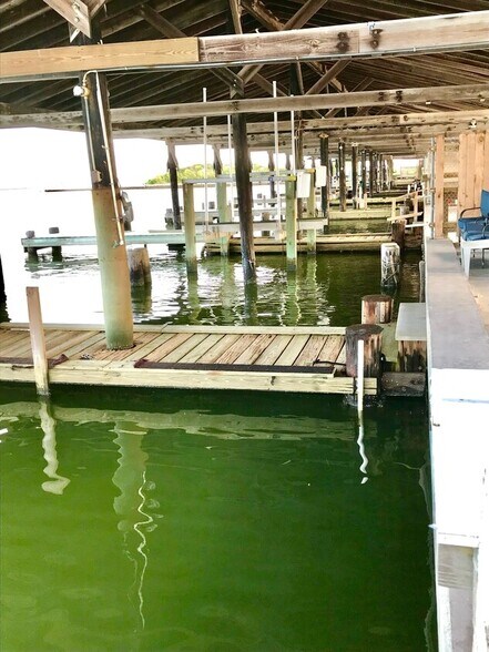 5832 Highway 35 N, Rockport, TX à louer - Photo du bâtiment - Image 2 de 7