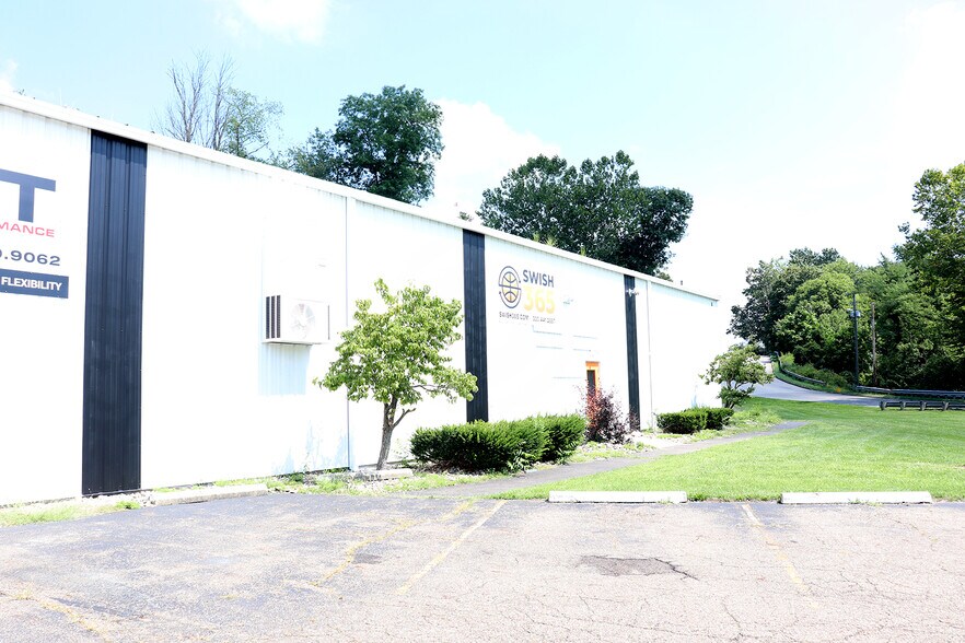 1127 Front Ave SW, New Philadelphia, OH à vendre - Photo du bâtiment - Image 3 de 13