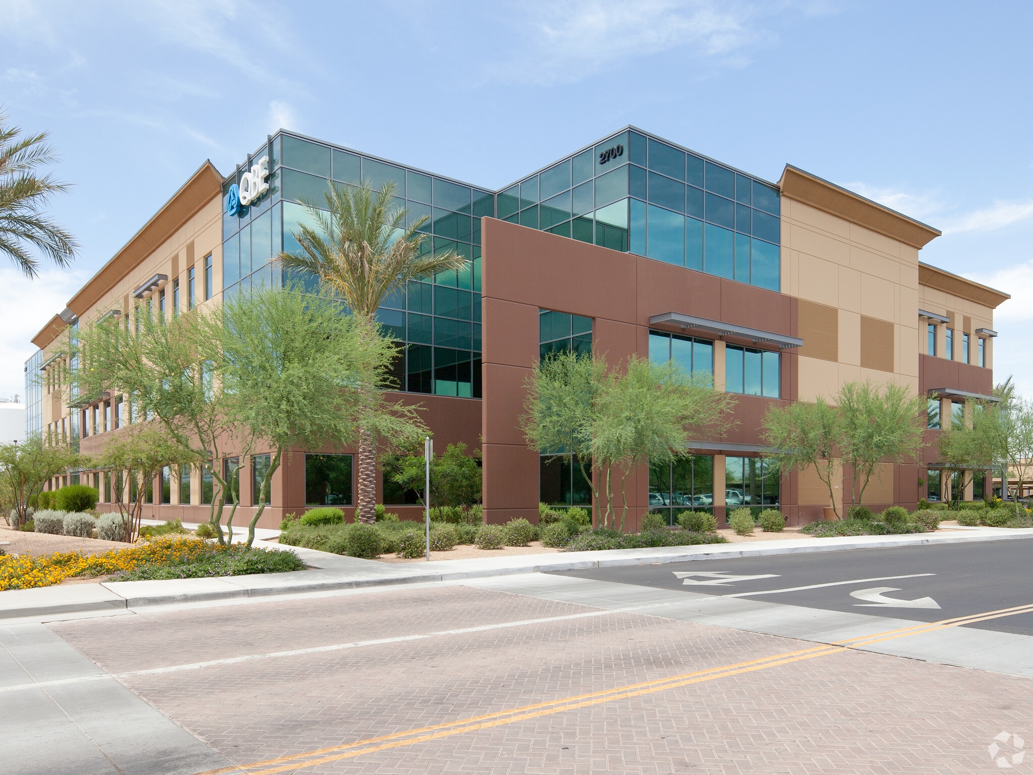 2700 W Frye Rd, Chandler, AZ for lease Building Photo- Image 1 of 8