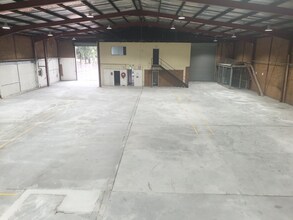 183 Warren Rd, Smithfield for lease Interior Photo- Image 2 of 6
