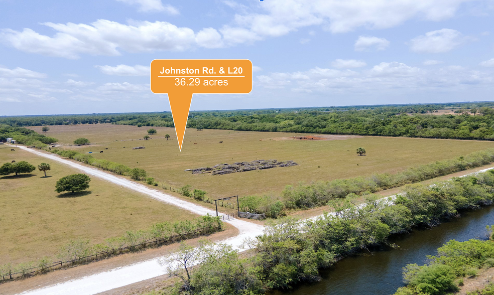 Johnston Rd. & L20, Fort Pierce, FL à vendre - Photo du bâtiment - Image 1 de 14