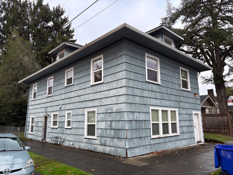 5301 N Kerby Ave, Portland, OR for sale - Building Photo - Image 2 of 10