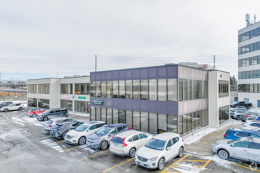 610 Alden Rd, Markham, ON à louer - Photo principale - Image 1 de 3