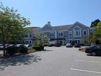 Plus de détails pour 1471 Iyannough Rd, Hyannis, MA - Bureau à louer