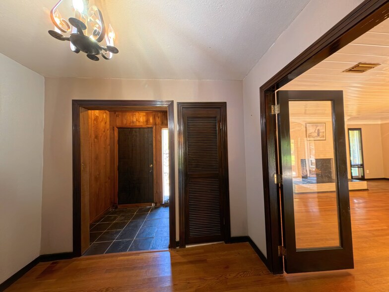 2575 Old Highway 24, Hattiesburg, MS à vendre - Photo du bâtiment - Image 3 de 17