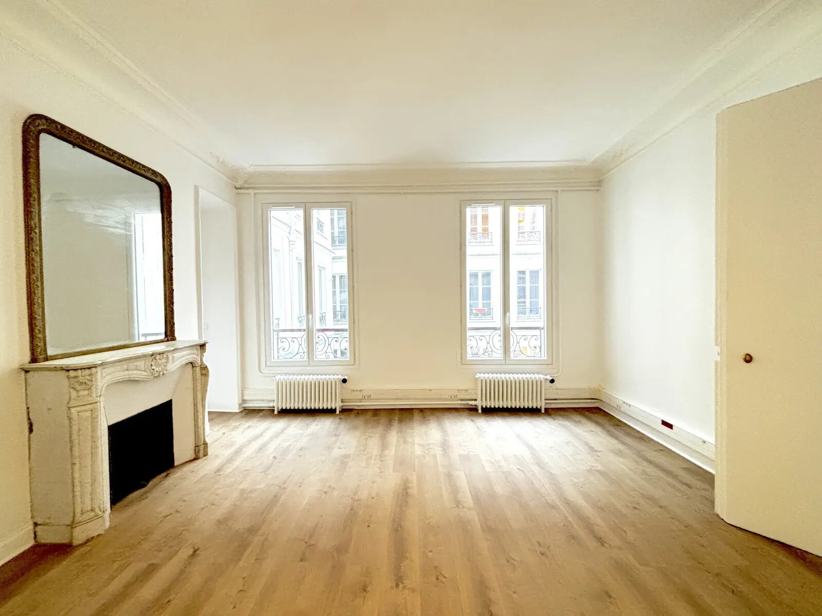 16 Rue Bleue, Paris for lease Interior Photo- Image 1 of 8