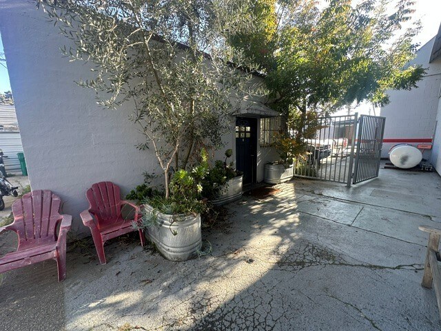 3425 Ettie St, Oakland, CA à louer - Photo du bâtiment - Image 3 de 10
