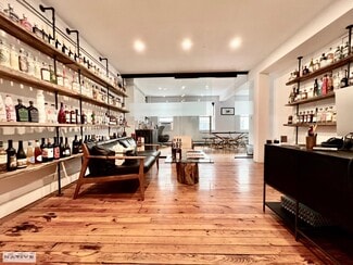 Plus de détails pour 68 Greenpoint Ave, Brooklyn, NY - Bureau à louer