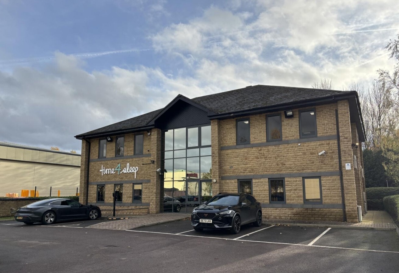 Lacy Way, Elland for lease Building Photo- Image 1 of 3