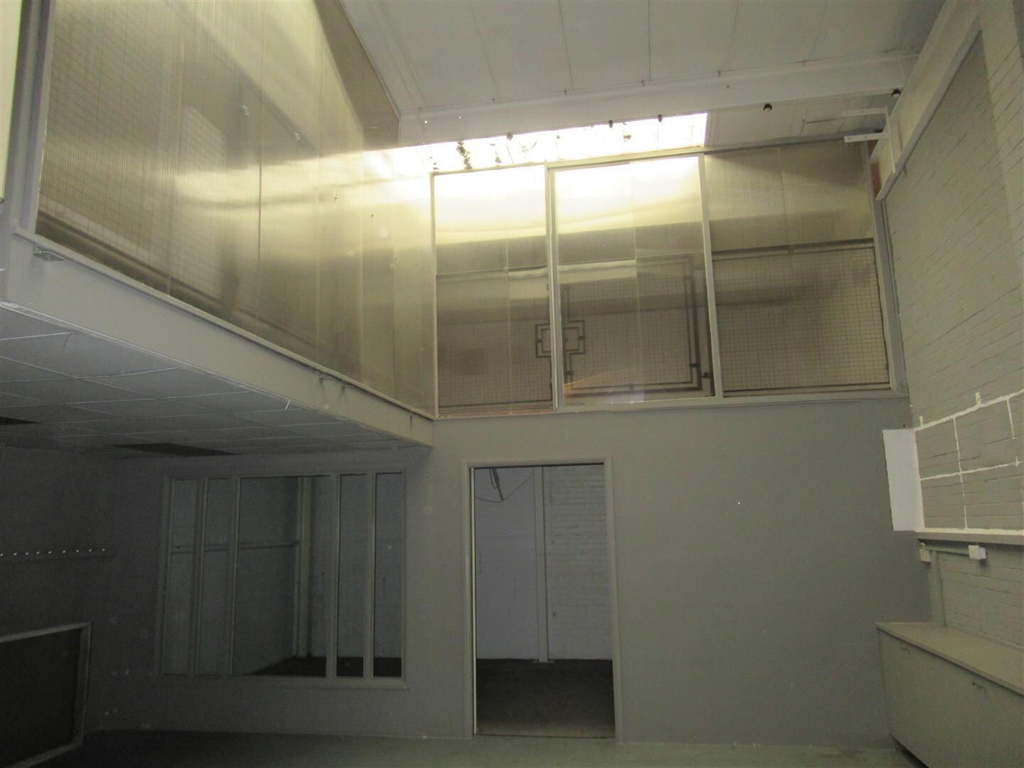 59 Weir Rd, Londres à louer Photo intérieure- Image 1 de 3