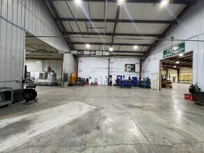 11624 E State Road 250, Crothersville, IN for sale Interior Photo- Image 2 of 11