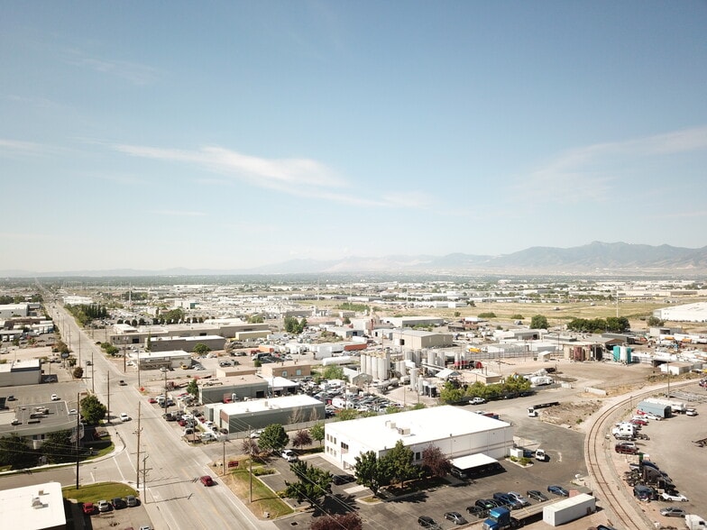 1480 Pioneer Rd, Salt Lake City, UT à louer - Photo du bâtiment - Image 2 de 3