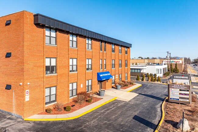 More details for 1S132 Summit Ave, Oakbrook Terrace, IL - Office/Medical for Lease
