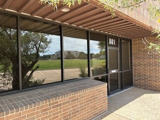More details for 817 Greenview Dr, Grand Prairie, TX - Flex for Lease