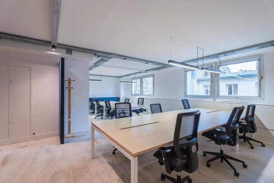 18 Rue Jean Giraudoux, Paris for lease - Interior Photo - Image 3 of 16