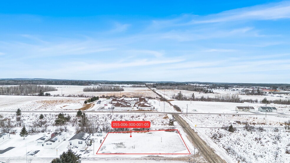 Stempky St, Cheboygan, MI à vendre - Photo du bâtiment - Image 3 de 9