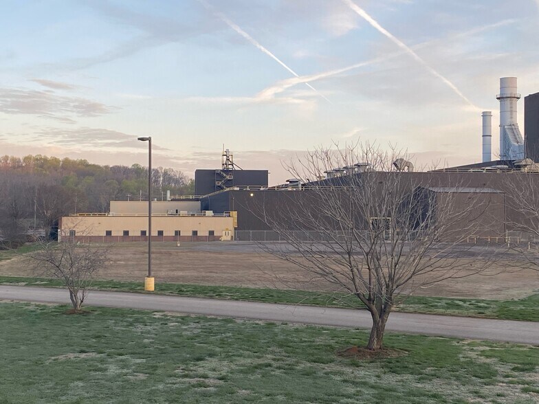 134 Waupaca Dr, Etowah, TN à vendre - Photo principale - Image 1 de 19