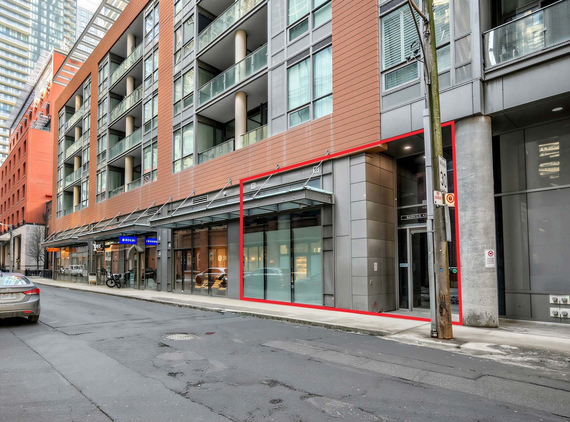 8 Mercer St, Toronto, ON for lease Building Photo- Image 1 of 10