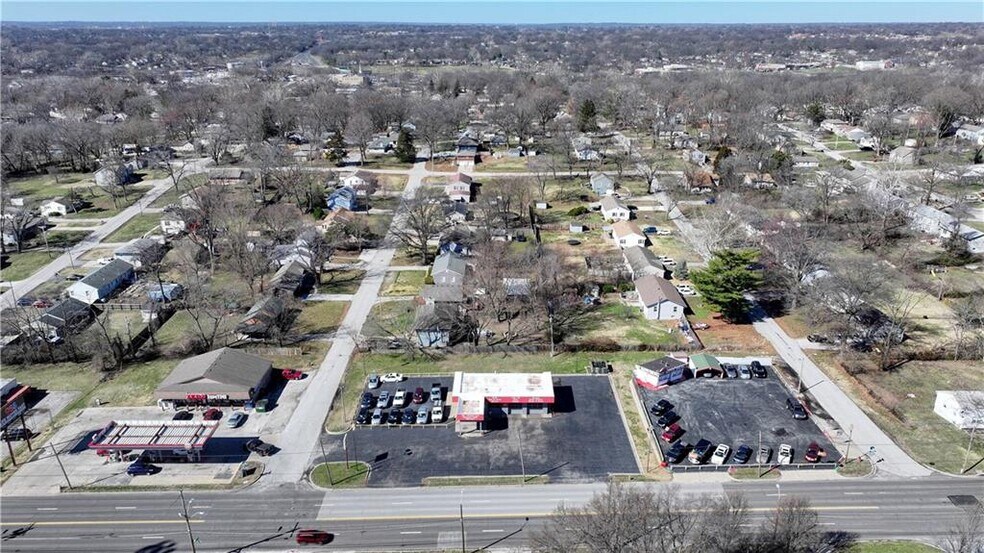 4600 N Brighton Ave, Kansas City, MO à vendre - Photo du bâtiment - Image 2 de 9