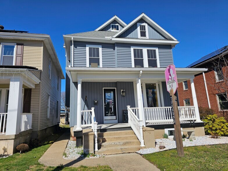 620 Market St, Selinsgrove, PA à vendre - Photo du bâtiment - Image 2 de 5