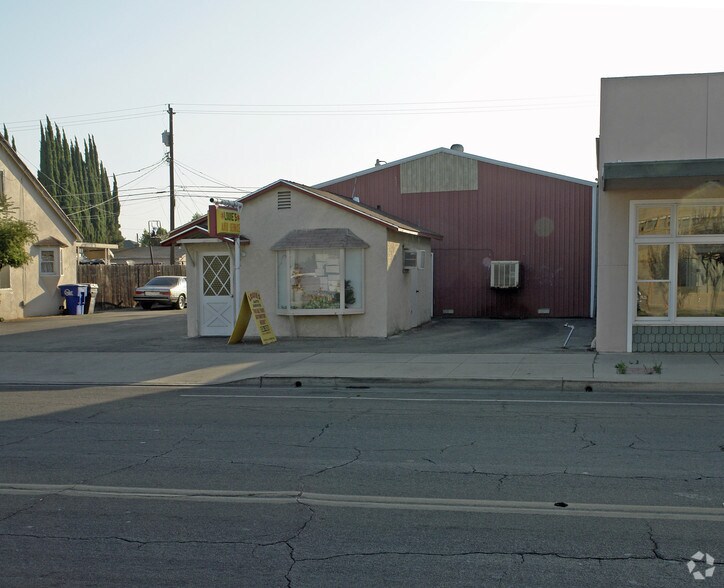 1530 G St, Reedley, CA à vendre - Photo principale - Image 1 de 2