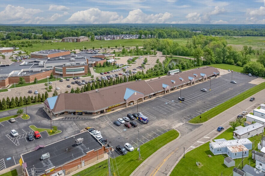 4195 Massillon Rd, Uniontown, OH à louer - Aérien - Image 3 de 6