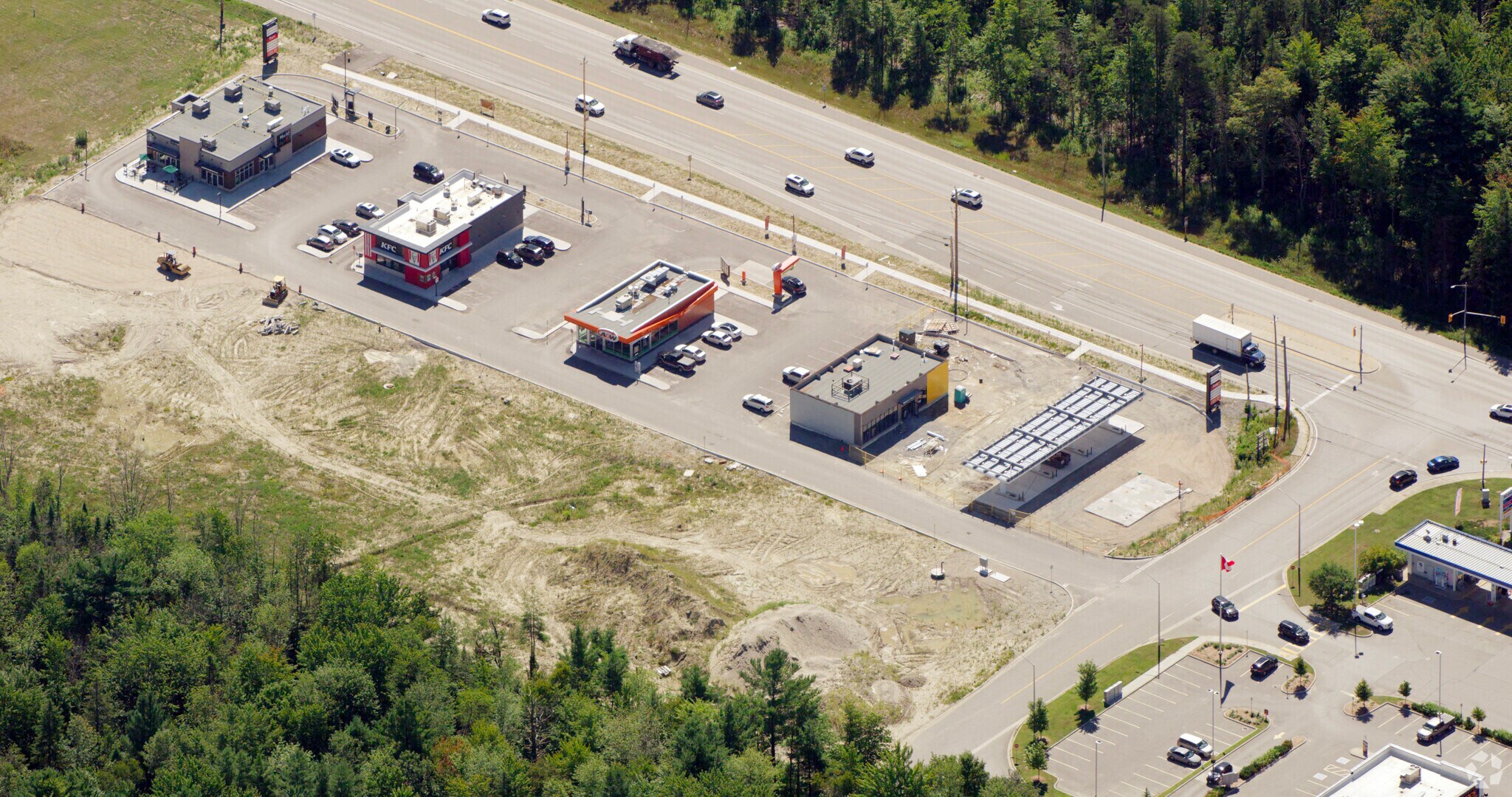 305 Mill St, Angus, ON for sale Primary Photo- Image 1 of 1