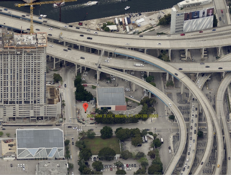 205 SW 3rd St, Miami, FL à louer - Aérien - Image 1 de 6