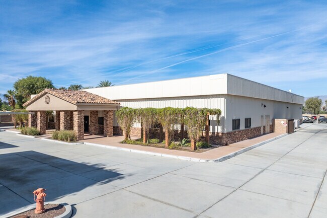 Plus de détails pour 78886 Avenue 41, Bermuda Dunes, CA - Industriel à louer