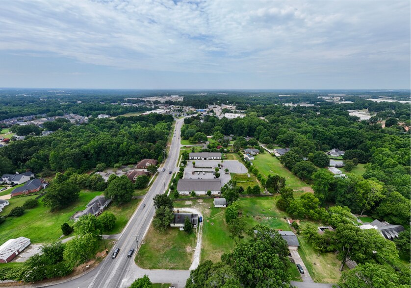 309 Hwy 14, Simpsonville, SC à louer - Photo du bâtiment - Image 2 de 6