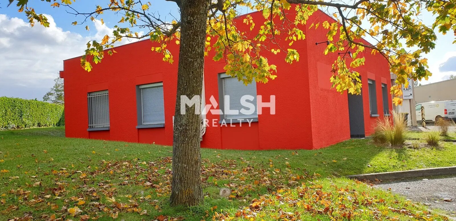 Office in Rillieux-la-Pape for lease Building Photo- Image 1 of 7